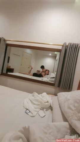 Say ke không bằng say chiếc lồn non của em Say ke không bằng say chiếc lồn non của em