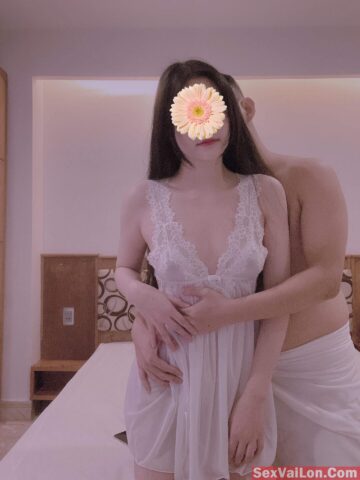 Em Hoa – Một Chiếc Lồn Không Bao Giờ Có Mùi Em Hoa – Một Chiếc Lồn Không Bao Giờ Có Mùi