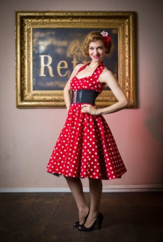41695775_020_0d65 Glamorous pinup girl posing in her beautiful dress & heels in a solo